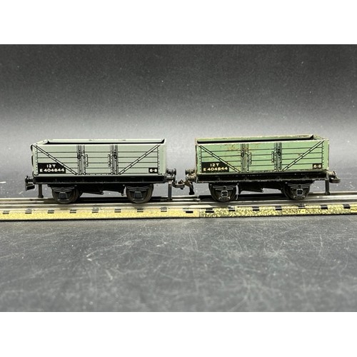 24 - A rake of 16 3-Rail Hornby Dublo Rolling stock 'Ready to Roll' 
(1250g)
Made in England by Meccano
I... 