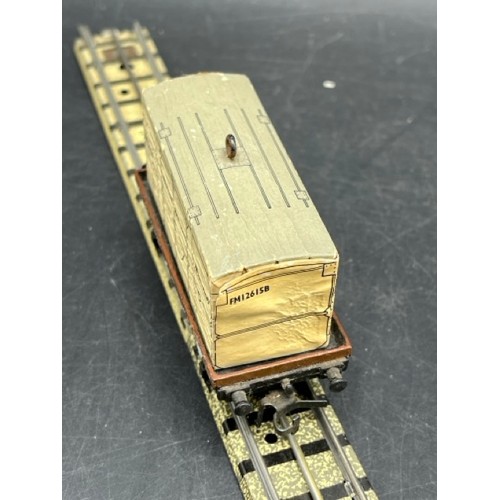 24 - A rake of 16 3-Rail Hornby Dublo Rolling stock 'Ready to Roll' 
(1250g)
Made in England by Meccano
I... 