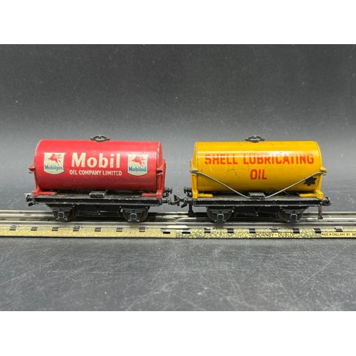 24 - A rake of 16 3-Rail Hornby Dublo Rolling stock 'Ready to Roll' 
(1250g)
Made in England by Meccano
I... 