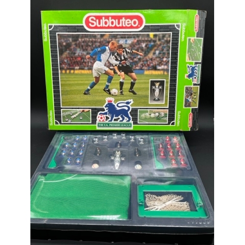 355 - Three complete sets of Subbuteo (Lightweight era), with three boxed complete teams, plus additional ... 