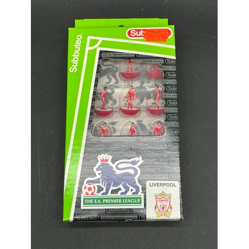 355 - Three complete sets of Subbuteo (Lightweight era), with three boxed complete teams, plus additional ... 