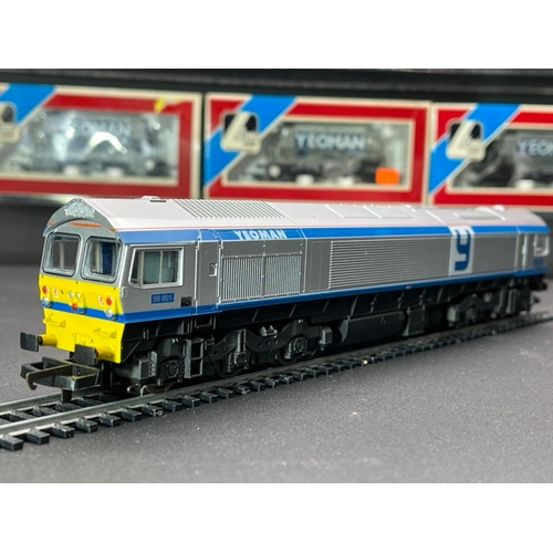 209 - Lima L204838 Class 59 59001 'Yeoman Endeavour' in Foster Yeoman silver and blue, with 11 Yeoman live... 