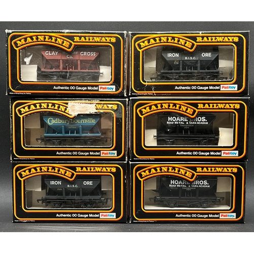 396 - 77 OO gauge Mainline Rolling stock wagons and vans each boxed
(5400g)
includes:- 
Cattle wagons (11)... 