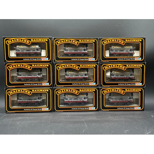 397 - 77 OO gauge Mainline Rolling stock Tank wagons, plank wagons and others each boxed
(5300g)
includes:... 