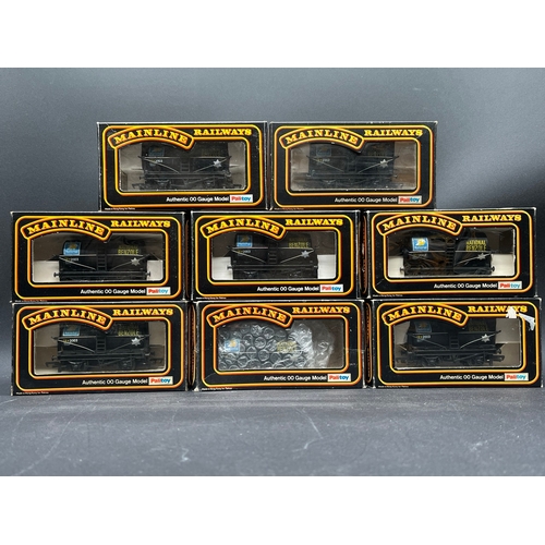 397 - 77 OO gauge Mainline Rolling stock Tank wagons, plank wagons and others each boxed
(5300g)
includes:... 