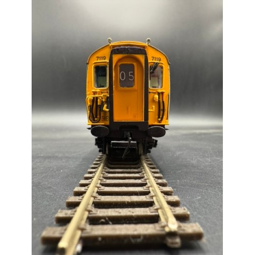 168 - Bachmann Branchline 31-427Z Class 411 4 Car EMU 7119 BR Blue with Full yellow ends. Limited Edition ... 