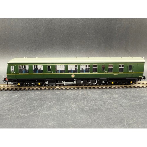 170 - Bachmann Branchline 32-913 Class 108 Three Car DMU. BR Green Speed Whiskers. Tested Runner.(1450g)
L... 