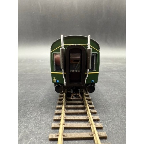 170 - Bachmann Branchline 32-913 Class 108 Three Car DMU. BR Green Speed Whiskers. Tested Runner.(1450g)
L... 