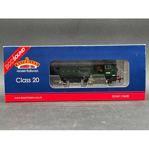 219 - Bachmann Branchline 32-034DS Class 20 D8138 in BR Green with Centre Head Code Box (DCC Sound Fitted)... 