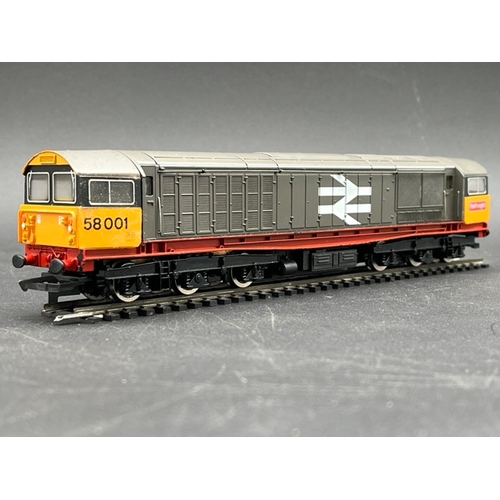 220 - Hornby R250 Class 58 58001 in Railfreight Red Stripe Livery - Tested Runner
(350g)
Generic box