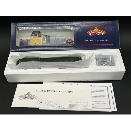 224 - Bachmann Branchline 32-325 Class 25/1 D5211 in BR Green - Tested Runner
(550g)