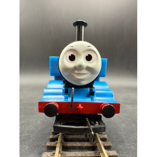 175 - Hornby Thomas & Friends R9087 - Thomas, Annie & Clarabel Train Set. Tested Runner. 
(350g)