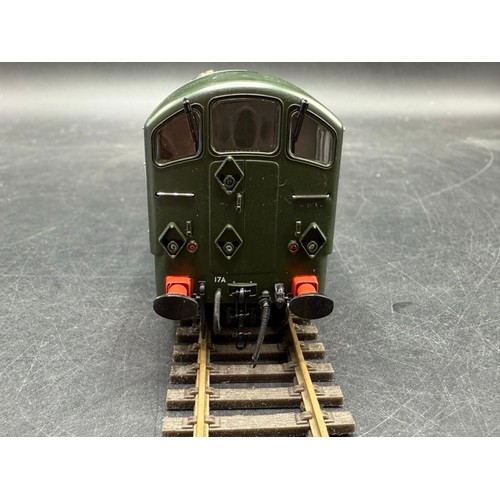 237 - Heljan Class 28 Item 28001 D5700 Full BR Green. Not Tested As-New
(850g)
Loose piece (see photo).