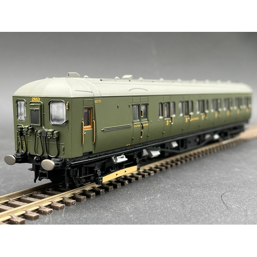 179 - Hornby R3260 Class 2-HAL 2 car EMU 2653 in Southern Railway green - Tested Runner - DCC Fitted
(650g... 