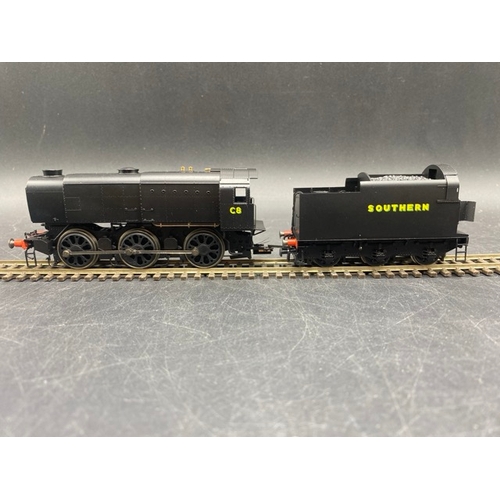 243 - Hornby R2343 Class Q1 Bulleid Austerity 0-6-0 C8 in SR black - Non Runner
(600g)
Loose Detail