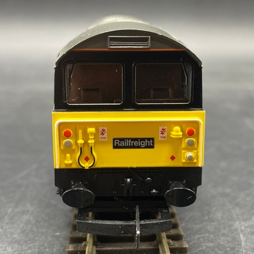 245 - Hornby R2345 Class 58 58046 'Thoresby Colliery' in BR coal sector livery - Tested Runner
(500g)