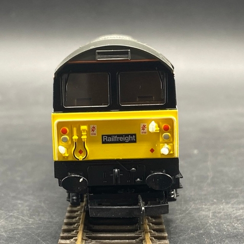 248 - Hornby R2345 Class 58 58046 'Thoresby Colliery' in BR coal sector livery - Tested Runner
(600g)