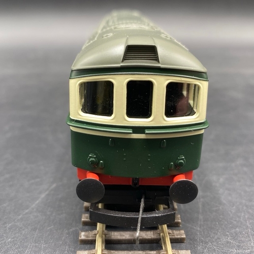 249 - Hornby R2939 Class 33 D6537 in BR green with no yellow panels - Railroad range - Tested Runner
(500g... 