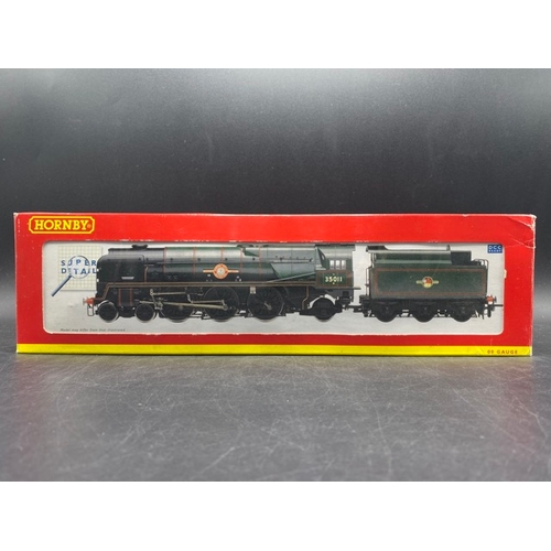 250 - Hornby R2466 Rebuilt Merchant Navy Class 4-6-2 35011 