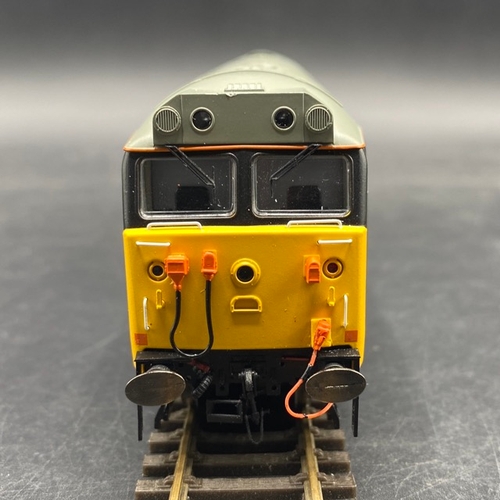 251 - Hornby R3054 Class 50 50008 