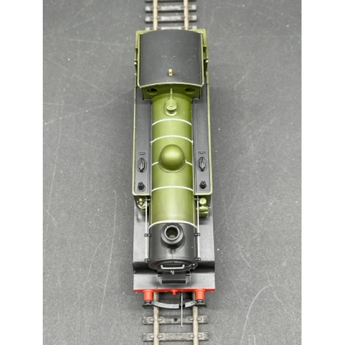 252 - Hornby R261 Class E2 0-6-0T 104 in SR Olive Green - Tested Runner
(300g)