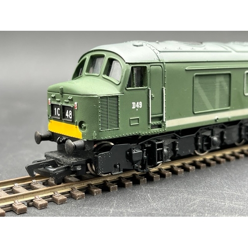 258 - Mainline 37050 Class 45 D49 'The Manchester Regiment' in BR green - Tested Runner
(450g)
Box missing... 