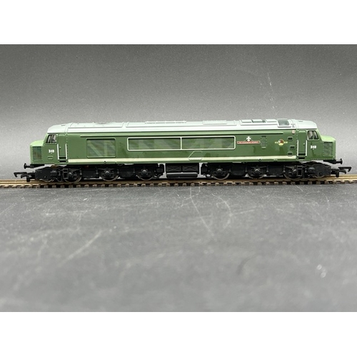 258 - Mainline 37050 Class 45 D49 'The Manchester Regiment' in BR green - Tested Runner
(450g)
Box missing... 