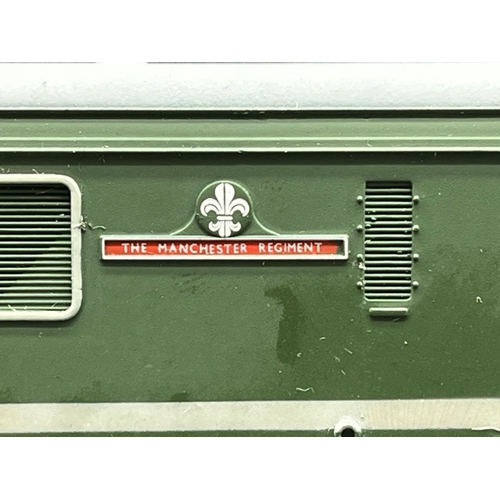 258 - Mainline 37050 Class 45 D49 'The Manchester Regiment' in BR green - Tested Runner
(450g)
Box missing... 