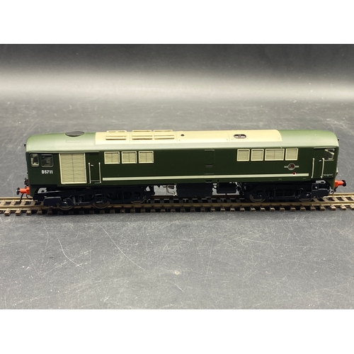 260 - Heljan 2807 Class 28 Co-Bo Diesel D5711 in Full BR Green with modified windows - Tested Runner
(800g... 