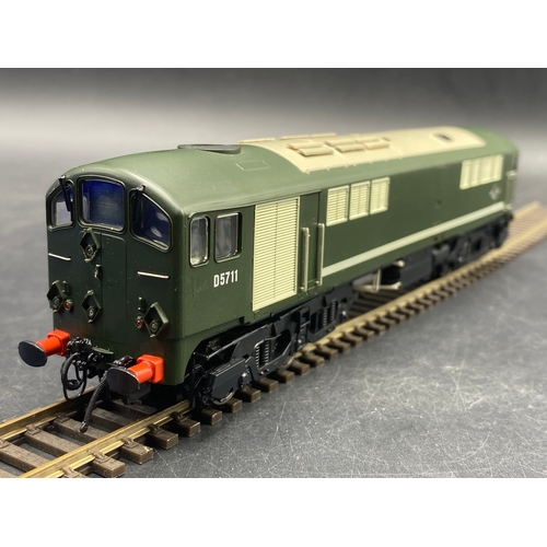 260 - Heljan 2807 Class 28 Co-Bo Diesel D5711 in Full BR Green with modified windows - Tested Runner
(800g... 