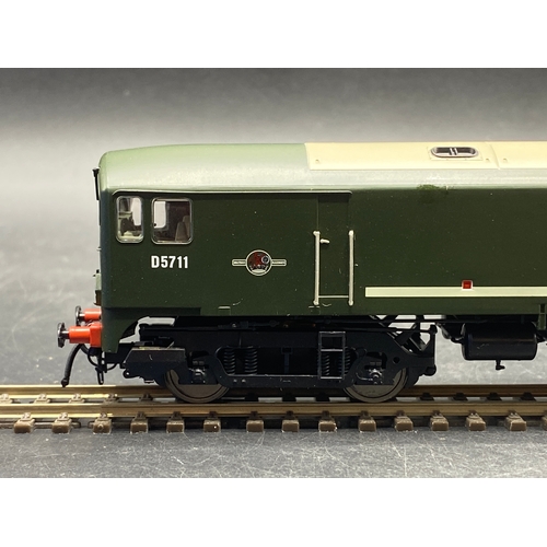 260 - Heljan 2807 Class 28 Co-Bo Diesel D5711 in Full BR Green with modified windows - Tested Runner
(800g... 