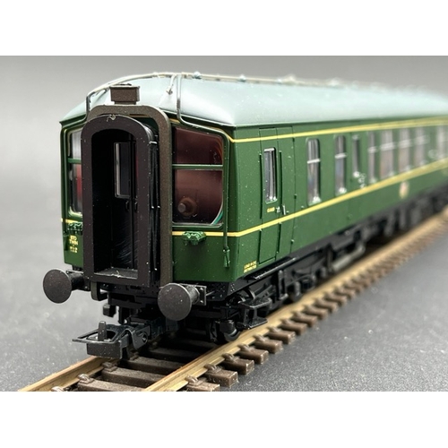 181 - Bachmann Branchline 32-516A Derby Lightweight 2 Car DMU in BR green with speed whiskers - DCC Fitted... 