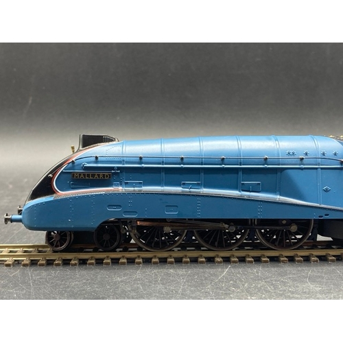 263 - Hornby R2059 Class A4 4-6-2 