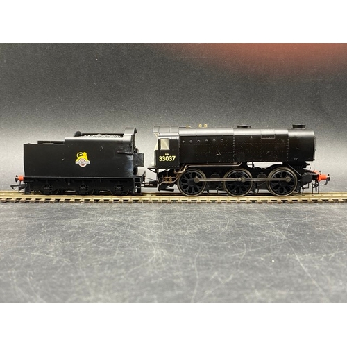 266 - Hornby R2355 Class Q1 Bulleid Austerity 0-6-0 33037 in BR Black with early emblem - Tested Non Runne... 