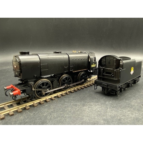 266 - Hornby R2355 Class Q1 Bulleid Austerity 0-6-0 33037 in BR Black with early emblem - Tested Non Runne... 