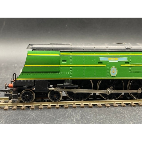 267 - Hornby R374 Battle of Britain Class 4-6-2 21C166 