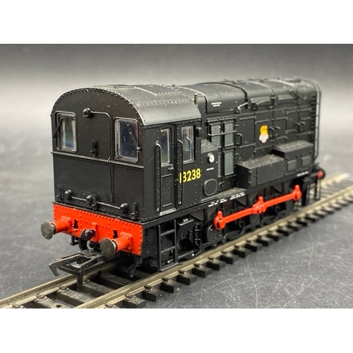 270 - Bachmann Branchline 32-114 Class 08 Shunter 13238 in BR Black with Early Emblem with Hinged Door - T... 