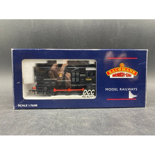 270 - Bachmann Branchline 32-114 Class 08 Shunter 13238 in BR Black with Early Emblem with Hinged Door - T... 