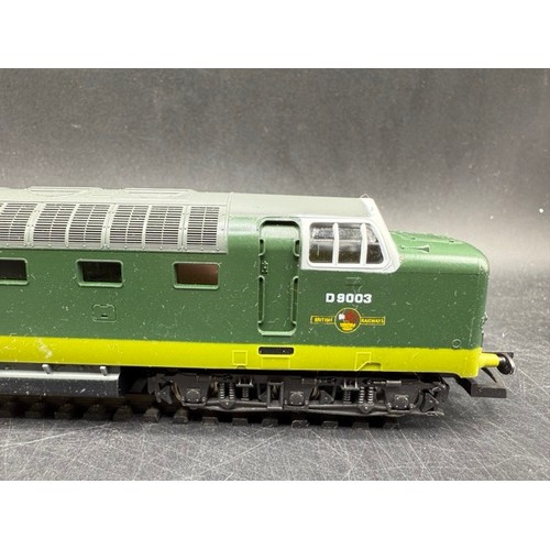 279 - Lima L205105 Class 55 Deltic D9003 'Meld' in BR green - Tested Runner
(300g)