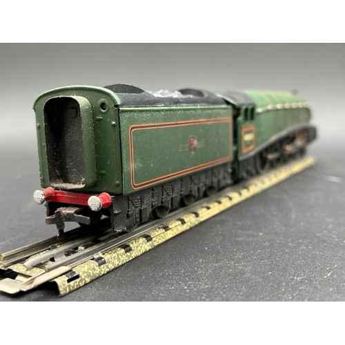 82 - Two 3-Rail Tested Dublo Locos and Rolling-stock
(2000g)
Hornby Dublo 3-rail L11 4-6-2 BR green A4 Cl... 