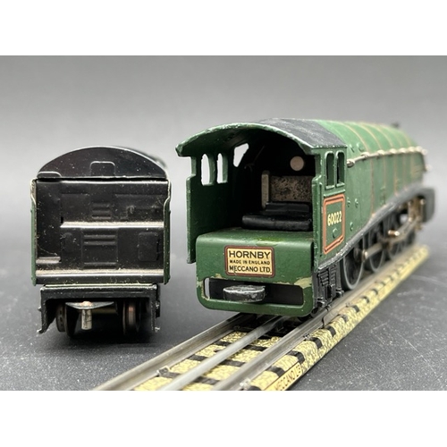 82 - Two 3-Rail Tested Dublo Locos and Rolling-stock
(2000g)
Hornby Dublo 3-rail L11 4-6-2 BR green A4 Cl... 