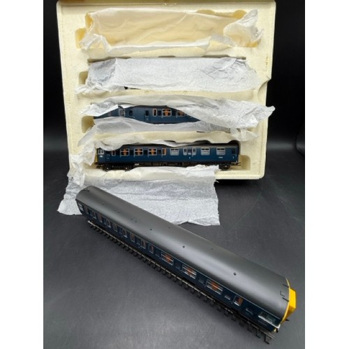 189 - Hornby R2946X Class 423 VEP 4 car EMU in BR Blue - DCC Fitted. Tested Non Runner. 
(1100g)
Tested No... 