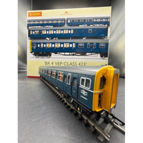 189 - Hornby R2946X Class 423 VEP 4 car EMU in BR Blue - DCC Fitted. Tested Non Runner. 
(1100g)
Tested No... 