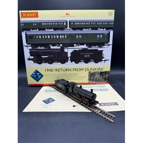 190 - Hornby R3302 '1940: Return from Dunkirk' 75th Anniversary Train Pack with 700 class 0-6-0 325 in Sou... 