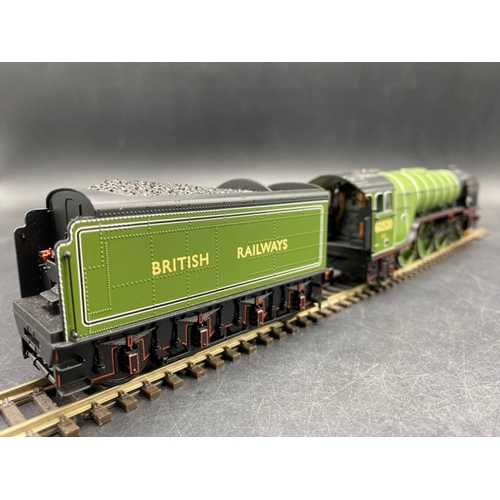 289 - Bachmann Branchline 31-527 Class A2 4-6-2 60528 'Tudor Minstrel' in BR apple green with single chimn... 