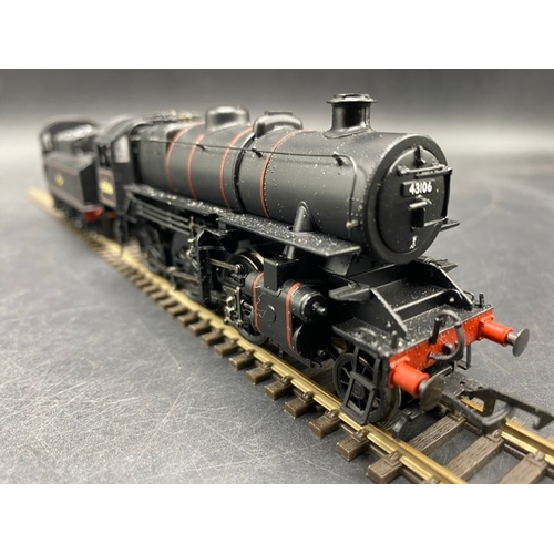 292 - Bachmann Branchline 32-585 Ivatt class 4 2-6-0 43106 in BR black with late crest & tablet catcher - ... 