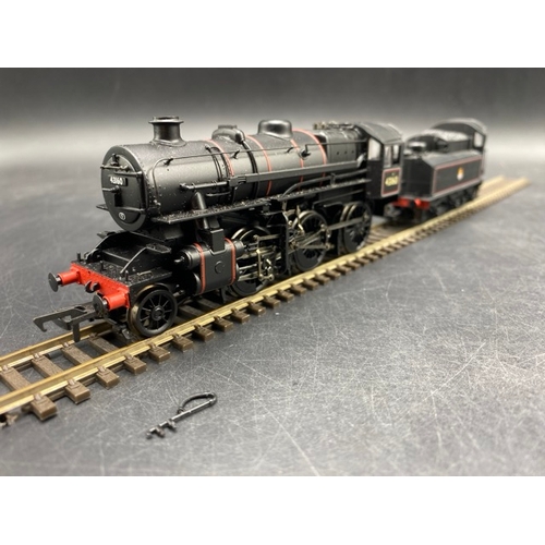 294 - Bachmann Branchline 32-577 Ivatt Class 4MT 2-6-0 43160 in BR lined black with early emblem - Tested ... 