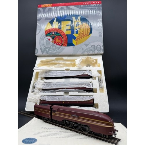 195 - Hornby R2199M 'The Coronation Scot' Limited Edition Train Pack. Containing 4-6-2 LMS maroon and gold... 