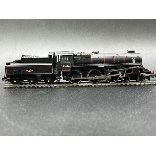 298 - Bachmann Branchline 31-103 Standard Class 4MT 4-6-0 75020 with BR2 tender in BR lined black with lat... 