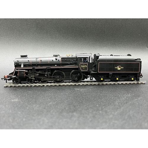 300 - Bachmann Branchline 31-105A Standard Class 4MT 4-6-0 75075 with BR1B tender & double chimney in BR l... 